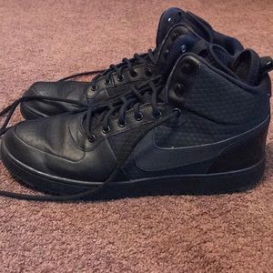 Black Nike sneakers - Men’s